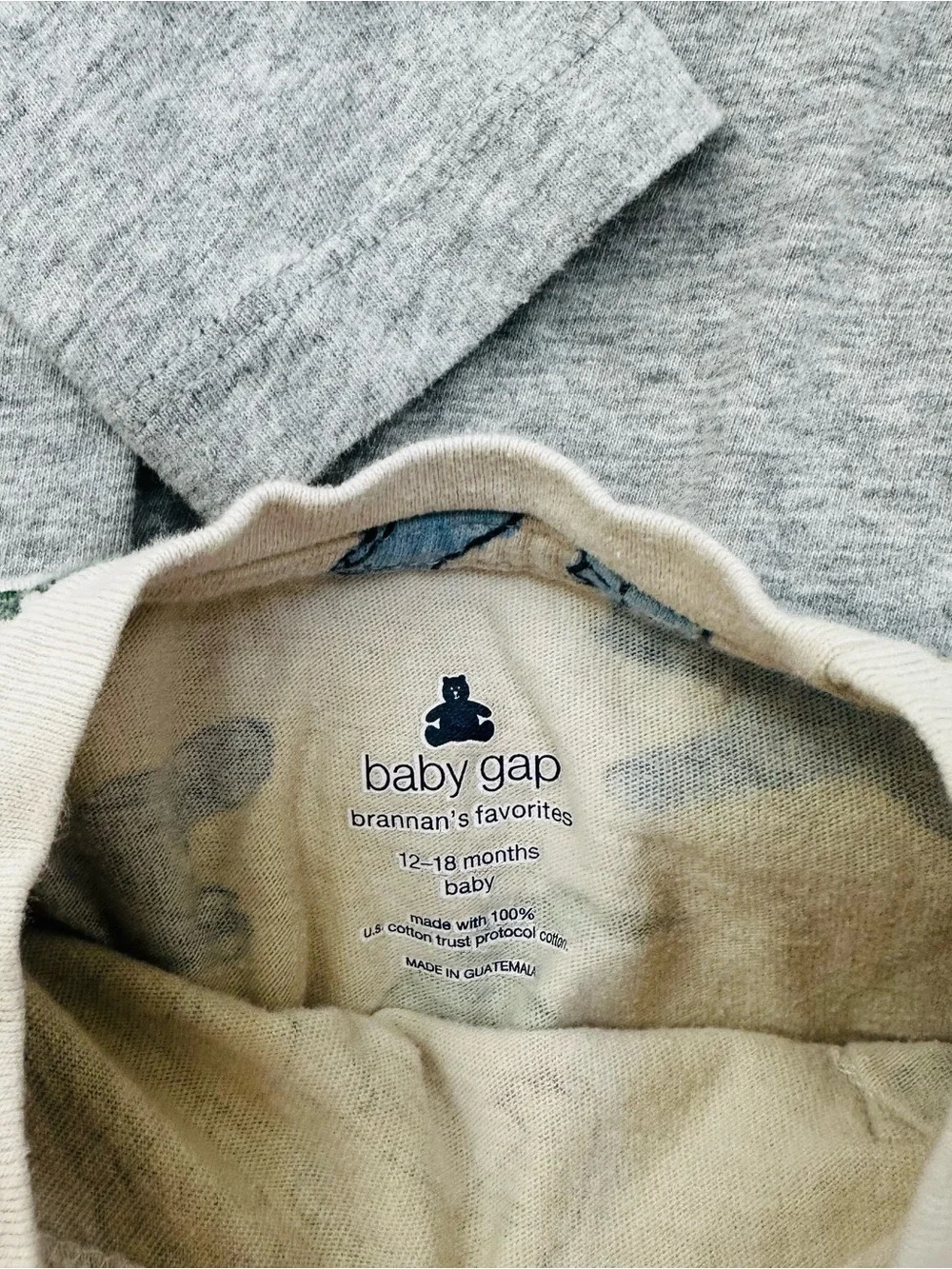GAP long sleeve t shirt bundle of 4 12-18 mo